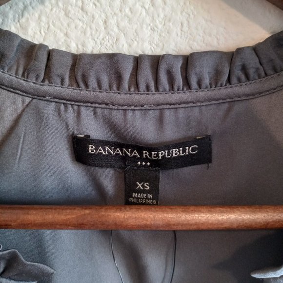 NWT Banana Republic Silver Gray Silky Flutter Sleeve Dress - Picture 3 of 6